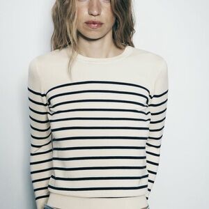 ZARA SOFT STRIPED SWEATER